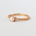 İncili Altın Yüzük