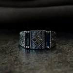 Safir Baget Taşlı Modern Tasarım Gümüş Erkek Yüzüğü
