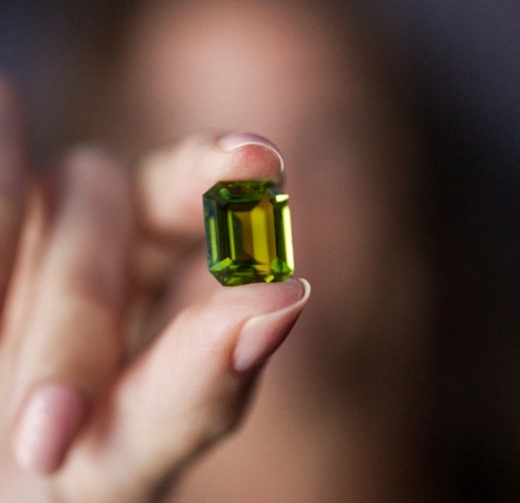 Ağustos Ayı Doğum Taşı: Peridot Ağustos Ayı Doğum Taşı: Peridot