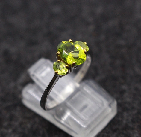 Ağustos Ayı Doğum Taşı: Peridot Ağustos Ayı Doğum Taşı: Peridot