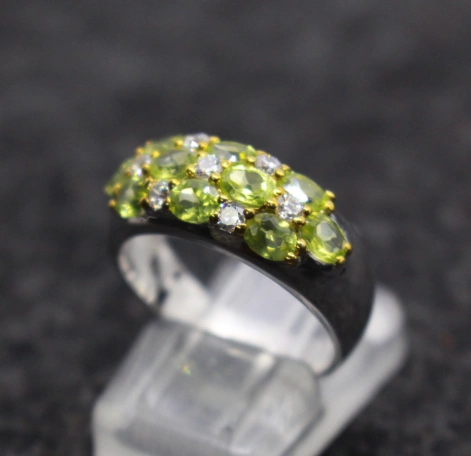 Ağustos Ayı Doğum Taşı: Peridot Ağustos Ayı Doğum Taşı: Peridot